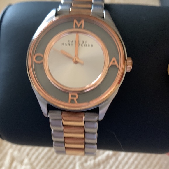 Marc Jacobs Watch Floating glass dial- Japan mechanics - Picture 1 of 12